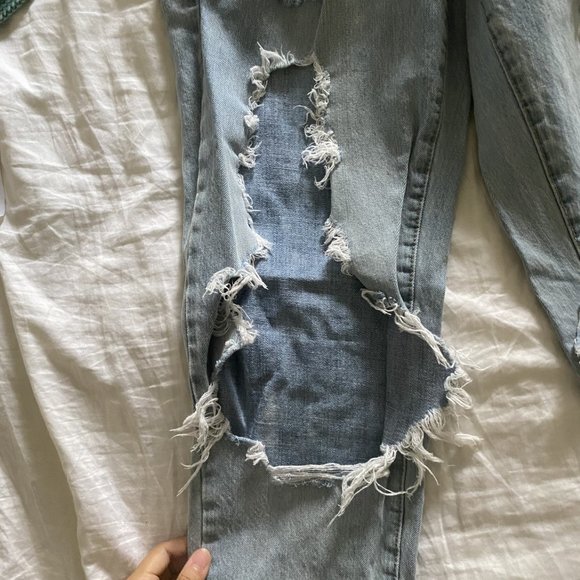 Garage Mom Ripped Jeans - Picture 4 of 6